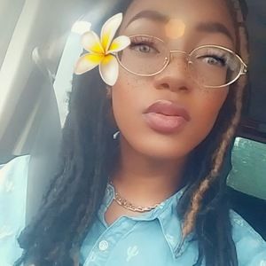 Meet your Posher, Qween